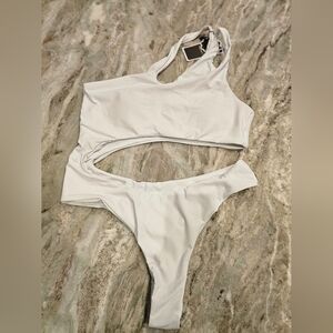 NEW! SHERRY DC Sexy Cut Out One Shoulder Swimsuit Bikini WHITE MEDIUM
